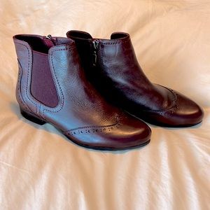 Wine colored booties